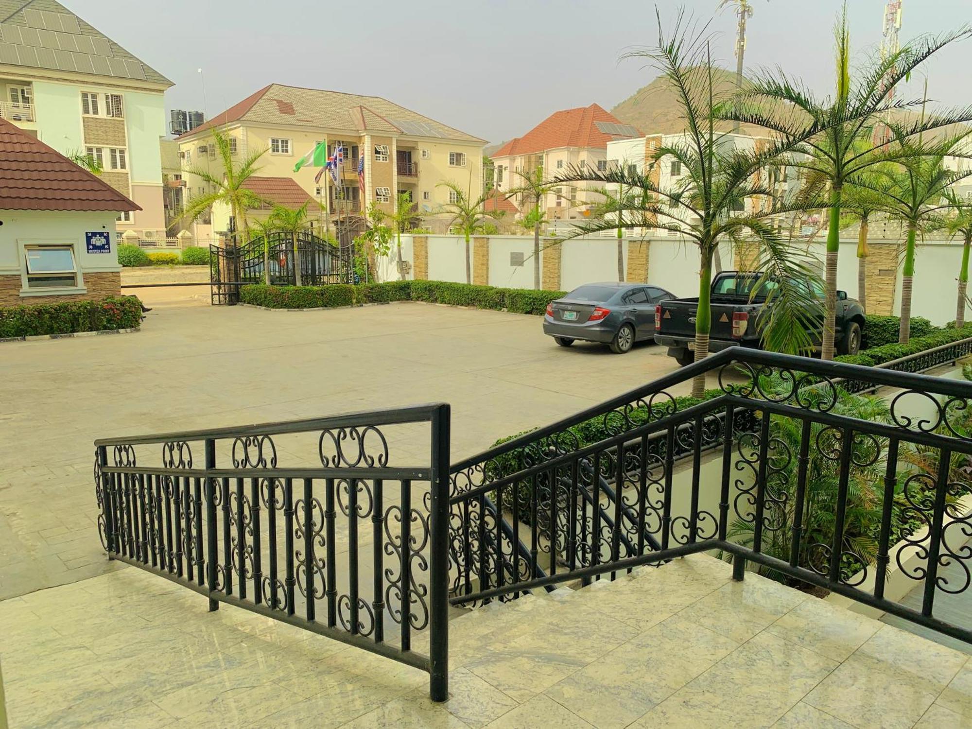 Amor Hotels Abuja Exterior photo