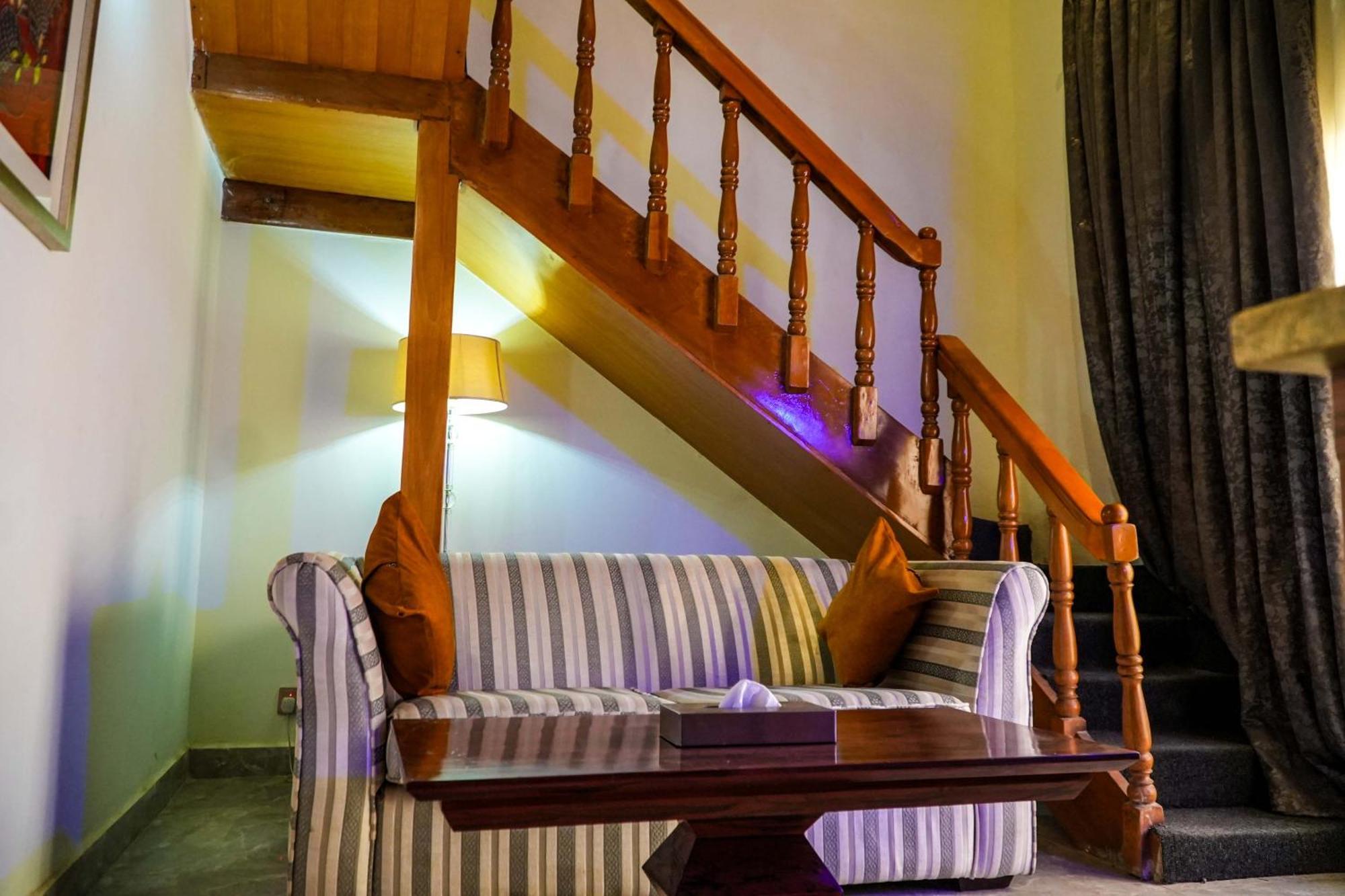 Amor Hotels Abuja Exterior photo