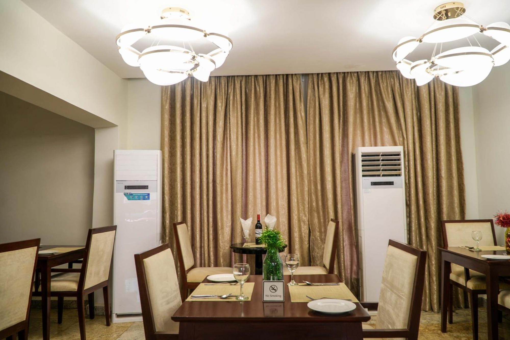 Amor Hotels Abuja Exterior photo